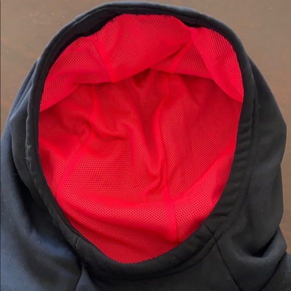 Nike Dri Fit Black Kangaroo Pockets Girls Hoodie - Picture 6 of 9